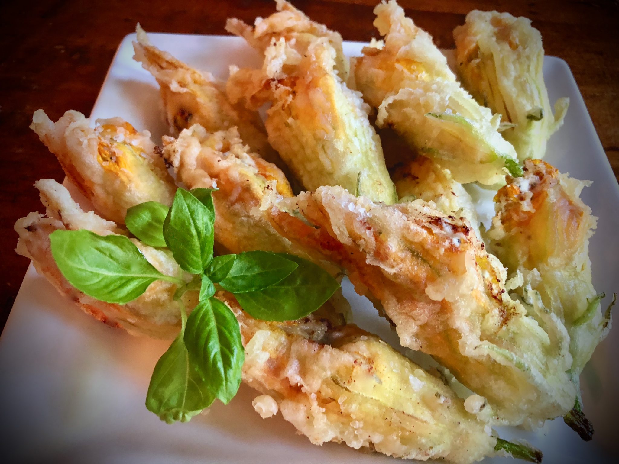 FRIED ZUCCHINI BLOSSOMS STUFFED WITH GOAT CHEESE AND RICOTTA Dish off