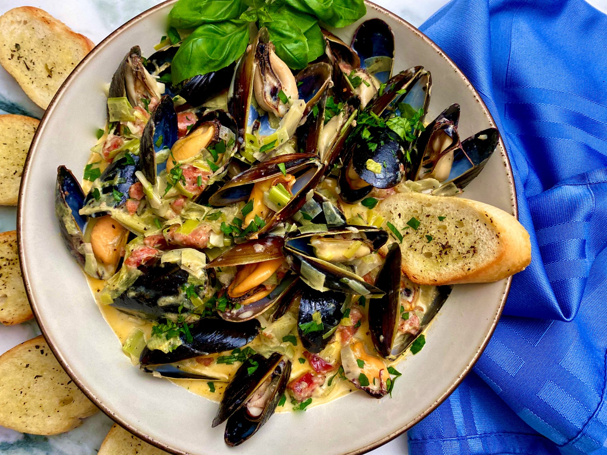 MUSSELS IN CHORIZO PARMESAN CREAM Dish off the Block