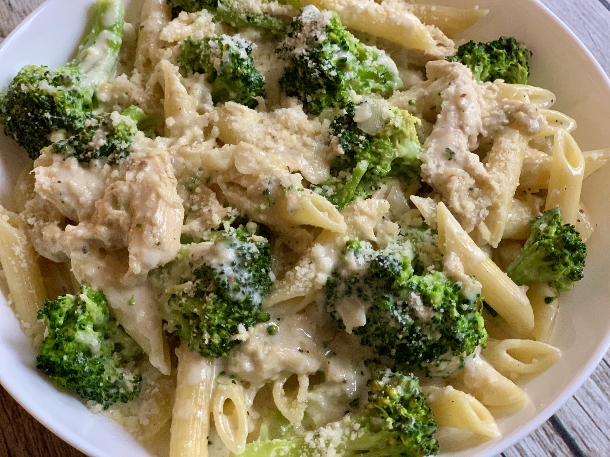 CHICKEN AND BROCCOLI ALFREDO OVER PENNE - Dish off the Block