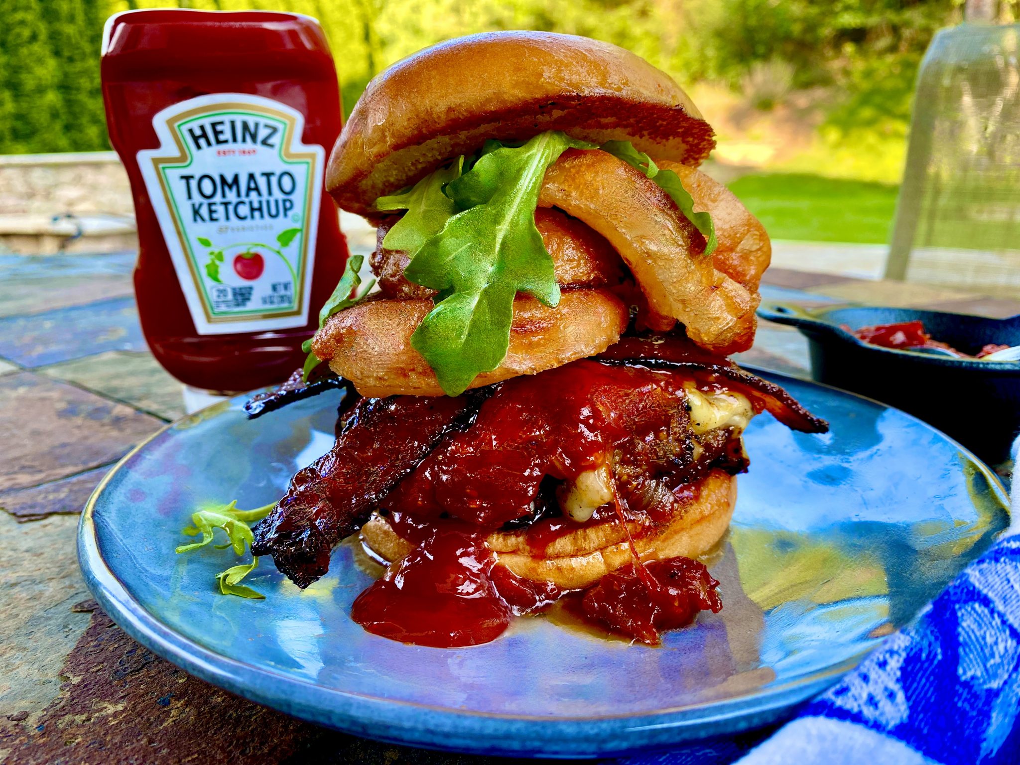 KETCHUP TOWER OF POWER BURGER Dish off the Block