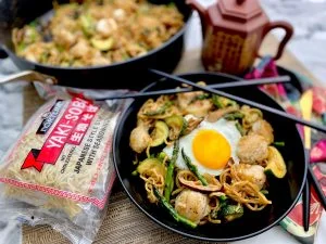 SCALLOP AND SPRING VEGETABLE NOODLE STIR FRY WITH SUNNY SIDE TOPPER