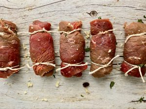 SUNDAY DINNER AT NONNA'S HOUSE - BEEF BRACIOLE