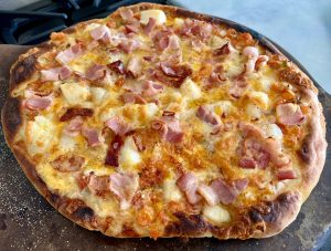 SCALLOPS AND BACON 'DANCE THE SALSA' PIZZA