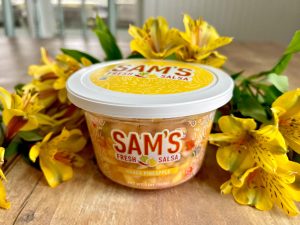 GET FUNKY GORGONZOLA, CORN, AND BACON DIP WITH SWEET MANGO PINEAPPLE SALSA POP
