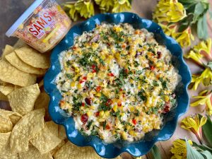 GET FUNKY GORGONZOLA, CORN, AND BACON DIP WITH SWEET MANGO PINEAPPLE SALSA POP