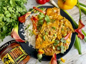 EASY ONE PAN SALMON AND BELL PEPPER COCONUT CURRY
