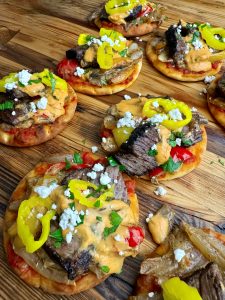 NAAN-TRADITIONAL STEAK AND PEPPER MINI PIZZAS