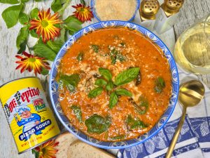 Creamy Tomato And Sausage Cheese-Pull Soup 4 Creamy Tomato And Sausage Cheese-Pull Soup