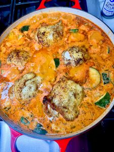 Easy One Pan Italian Chicken Thighs With Zucchini, Artichoke Hearts, And Orzo